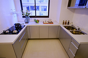 石英石臺(tái)面加工中心